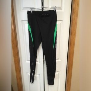 Men’s running tights.